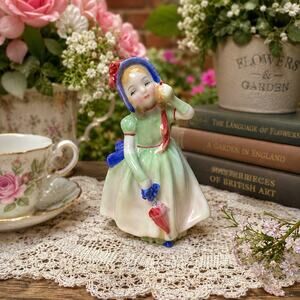 Royal Doulton Babie HN1679 Bone China Figurine Leslie Harradine England 4.75”
